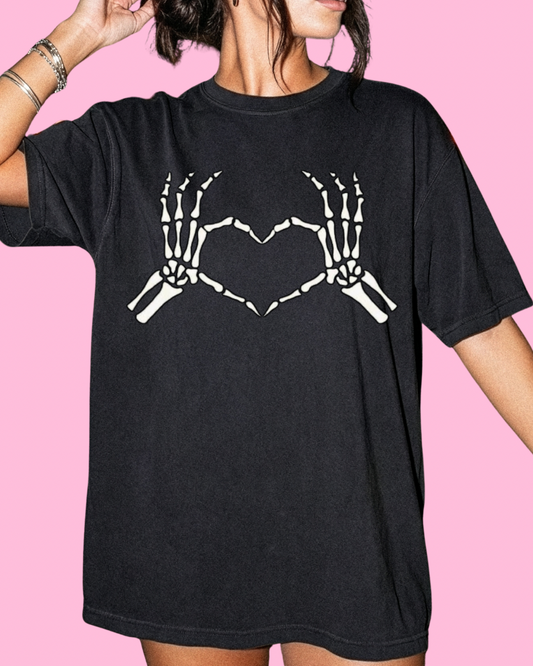 SKELLY HEART HANDS